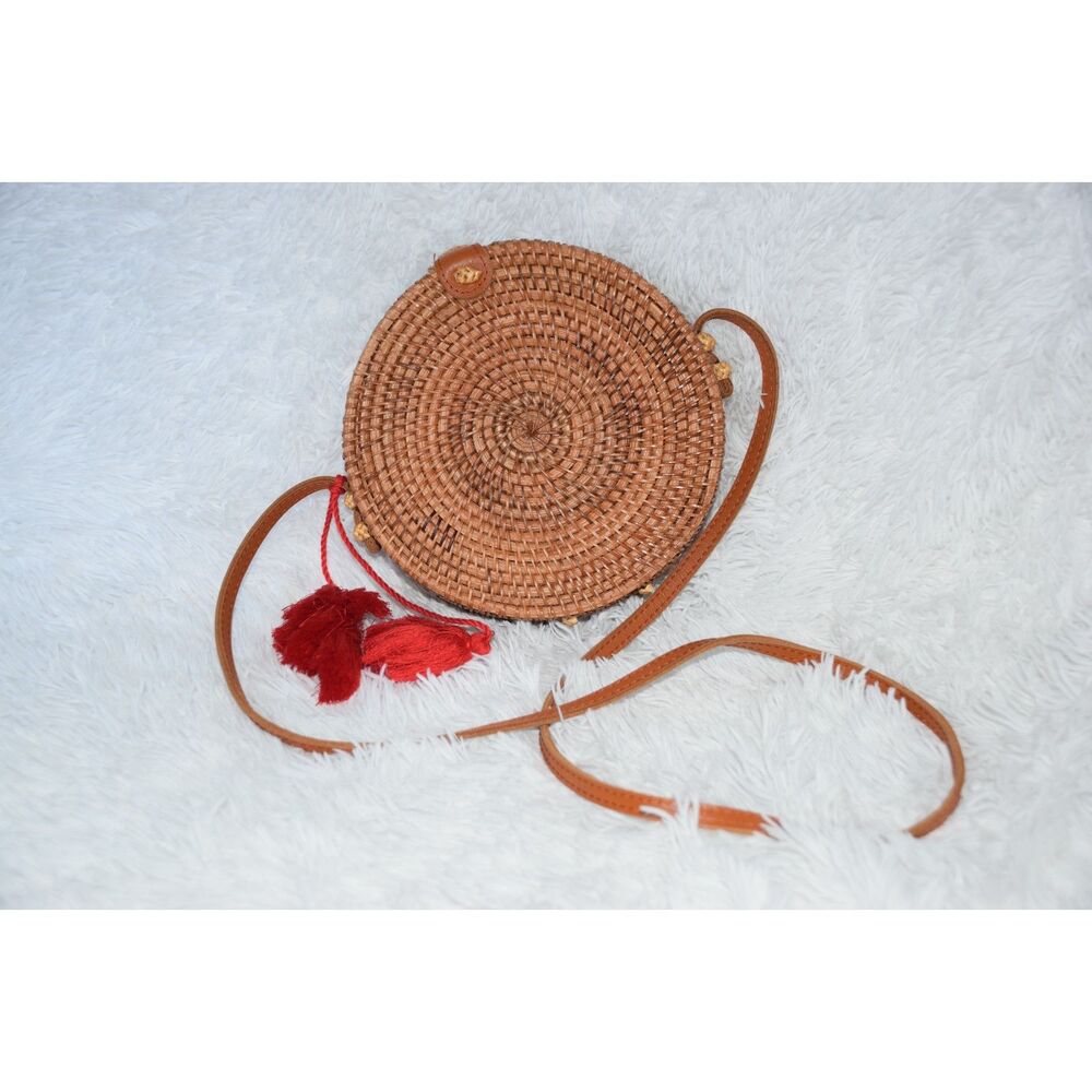 NWOT crossbody Wicker bag red accent purse S to M size
